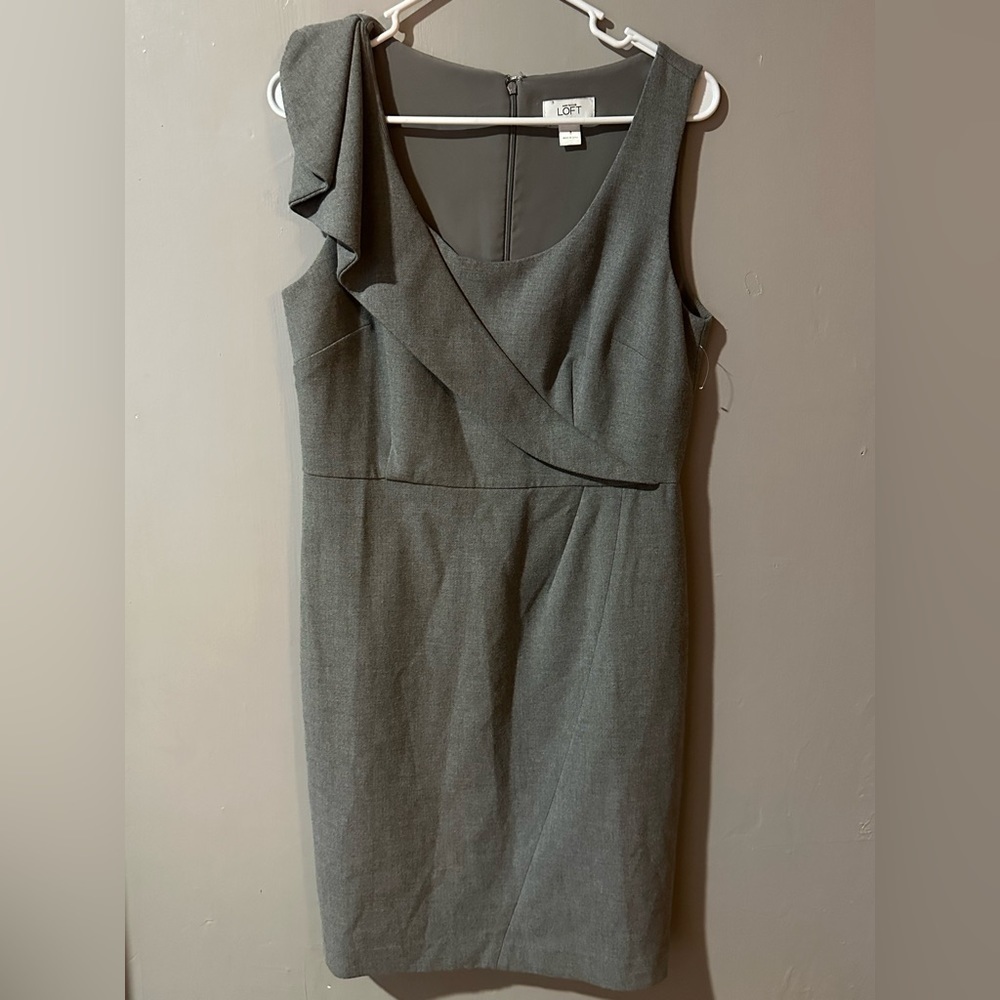 Ann Taylor loft women’s size 8 gray business casual dress